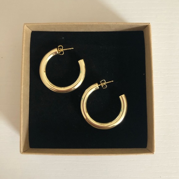 GOLD HOOPS - Picture 2 of 8